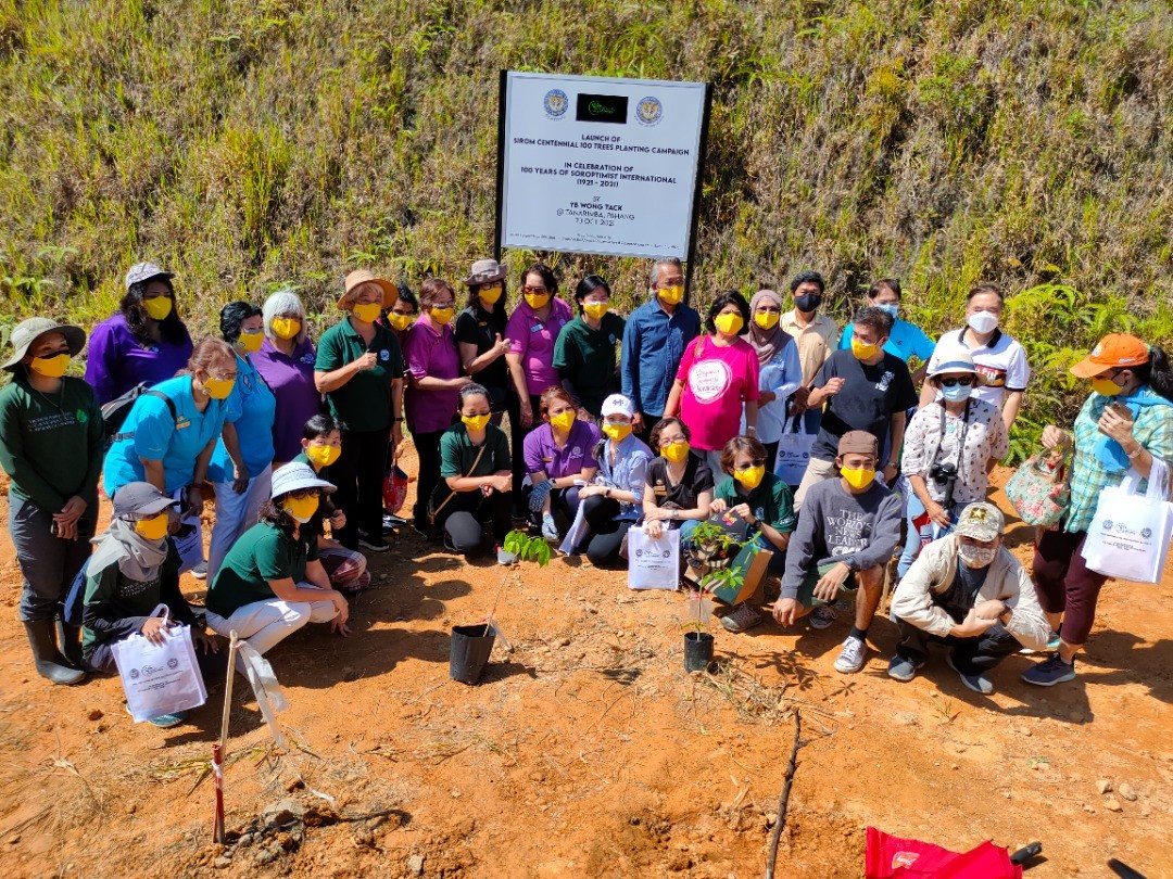 Members preparing for the planting
